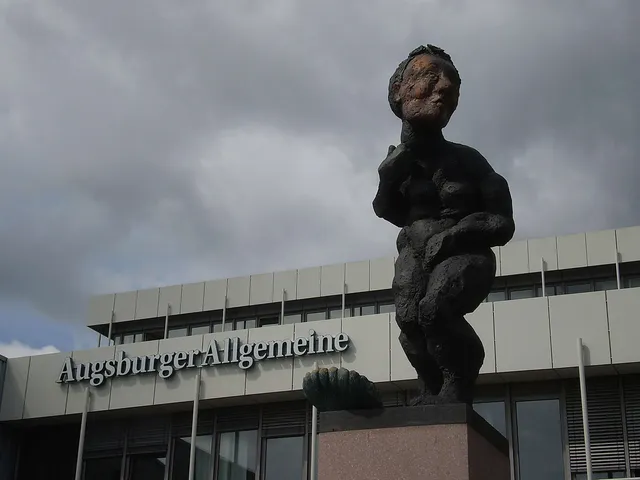 `Umstrittene Statue`