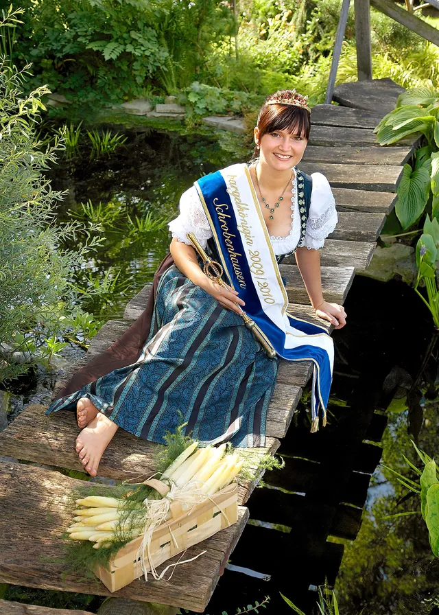 `Johanna - Spargelkönigin von Schrobenhausen`