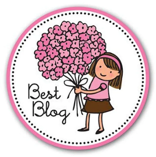 `Der Best Blog Award - verliehen von der lieben queenofnerds - herzlichen Dank!`