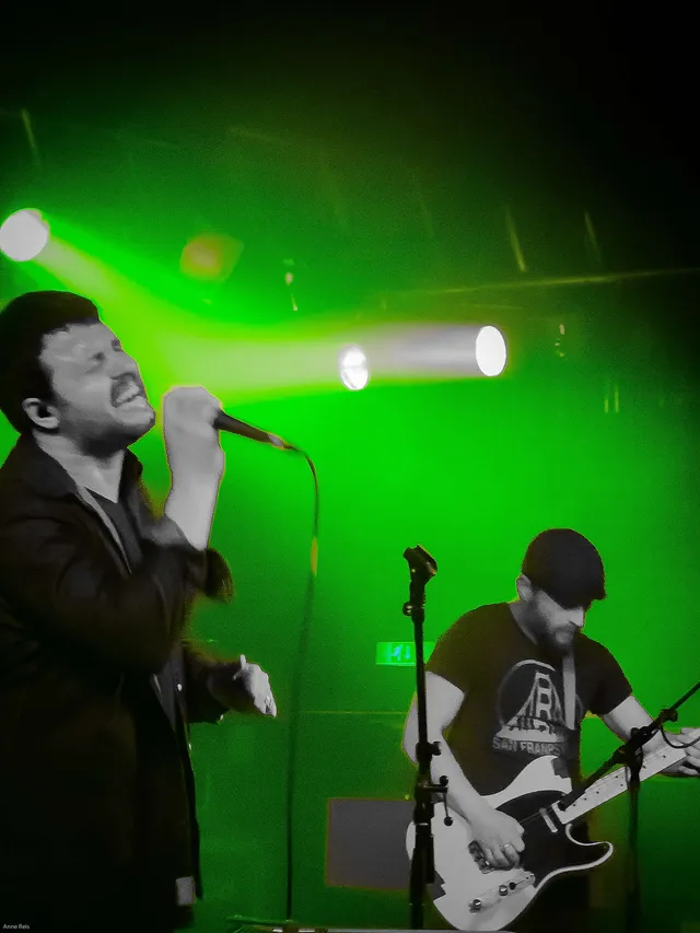 `Catch Without Arms`