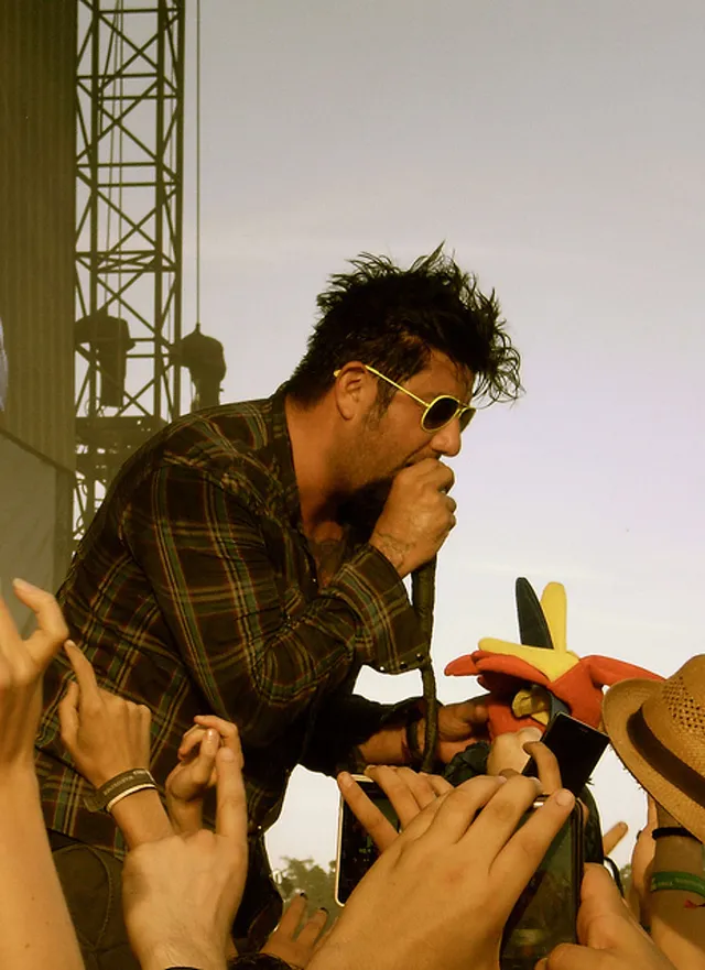 Deftones stellen zwei neue Songs vor