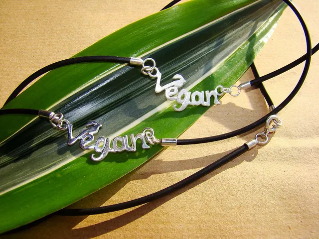 `Kette aus der ethice-Kollektion`