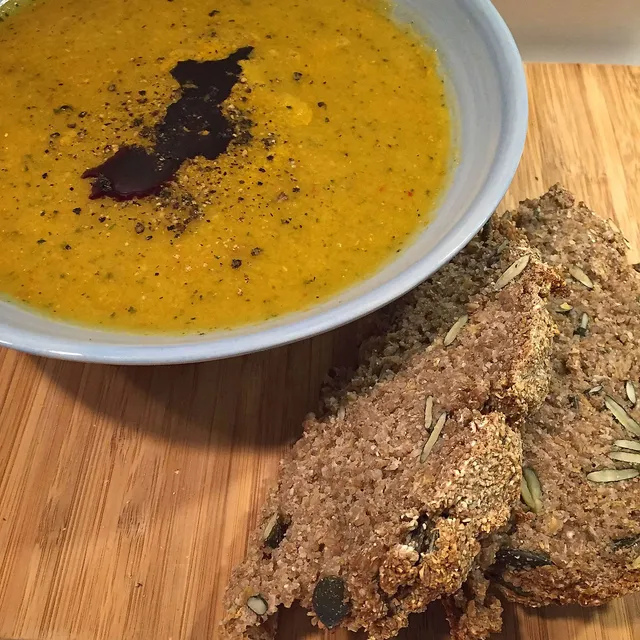 Zucchinisuppe - Herbstlich vegan