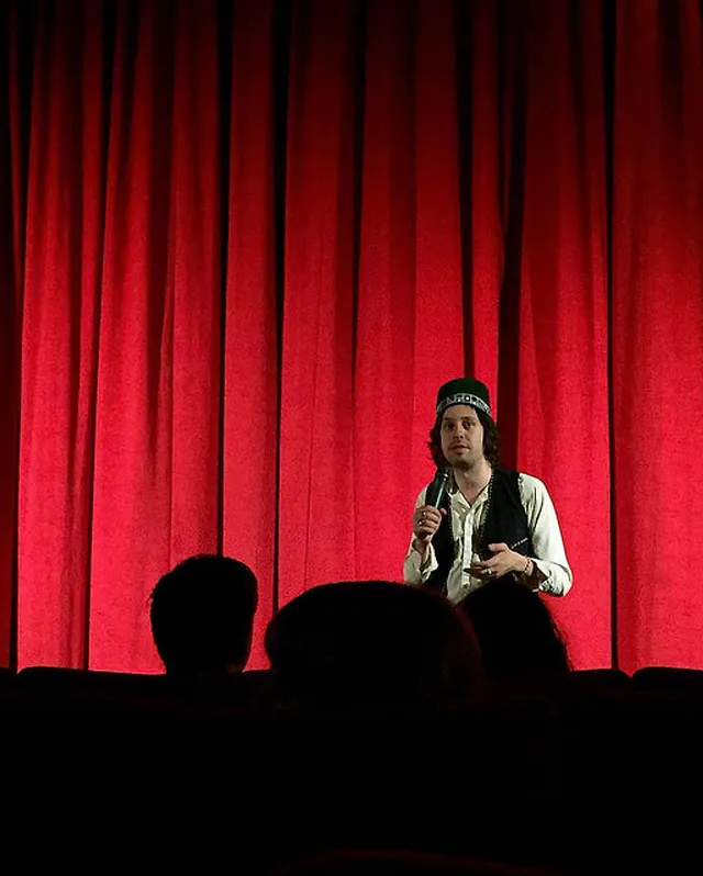 Adam Green präsentiert Aladdin