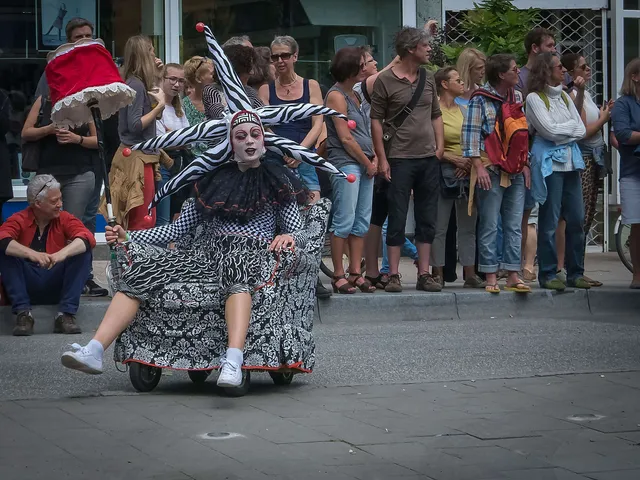 Hier kommt die Parade