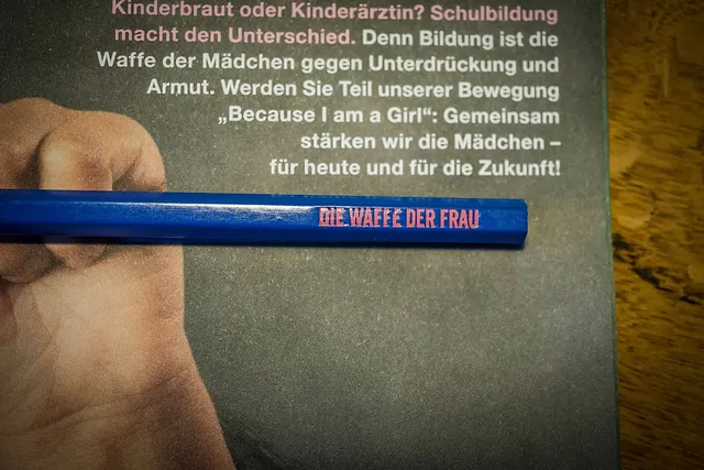 `Die Waffe der Frau`
