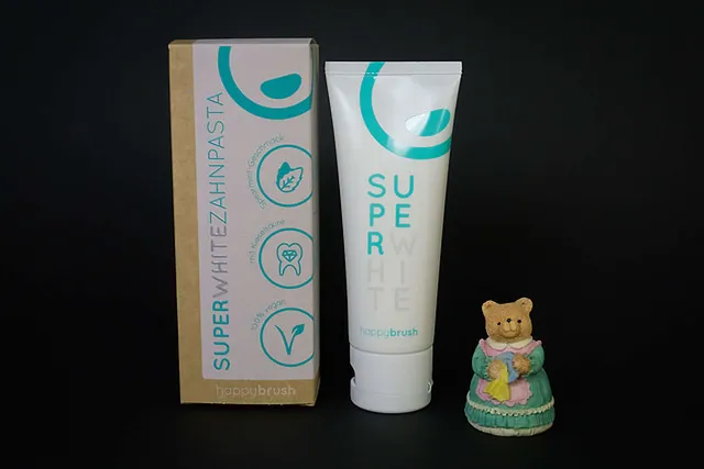 `Vegane Zahnpasta von Happybrush`