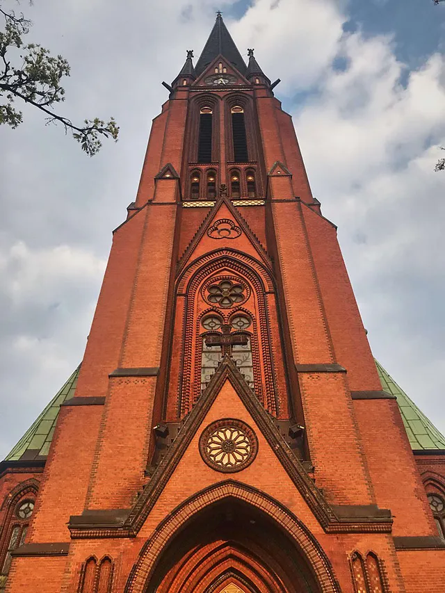 Long Distance Callin