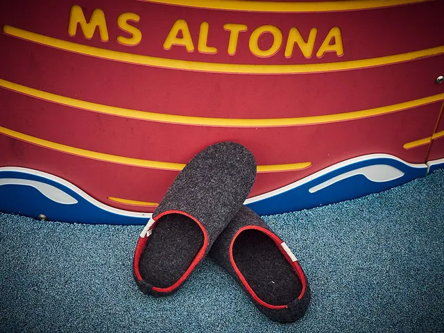 `gumbies-anne-reis-cardamonchai.rock-n-roll-vegan`