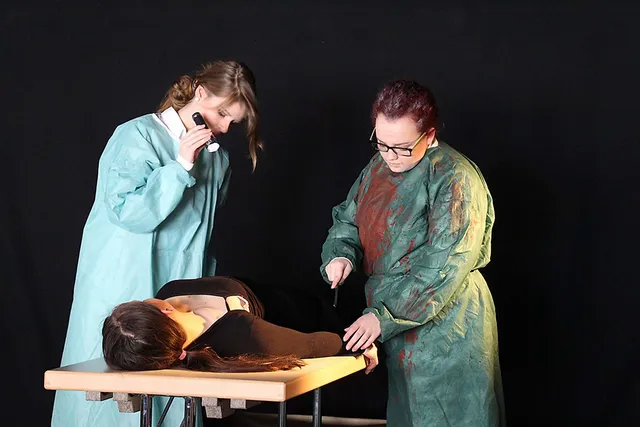 `tierschutztheater-interview-cardamonchai`