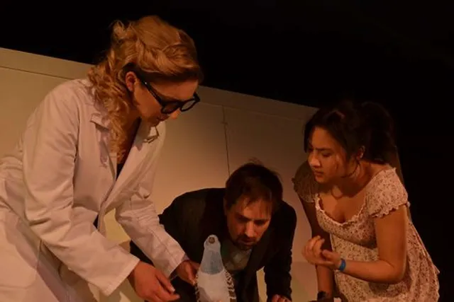 `tierschutztheater-interview-cardamonchai`