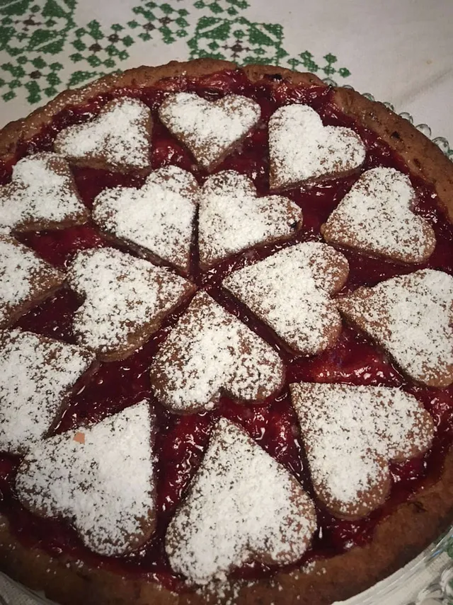 `linzer-torte-vegan`