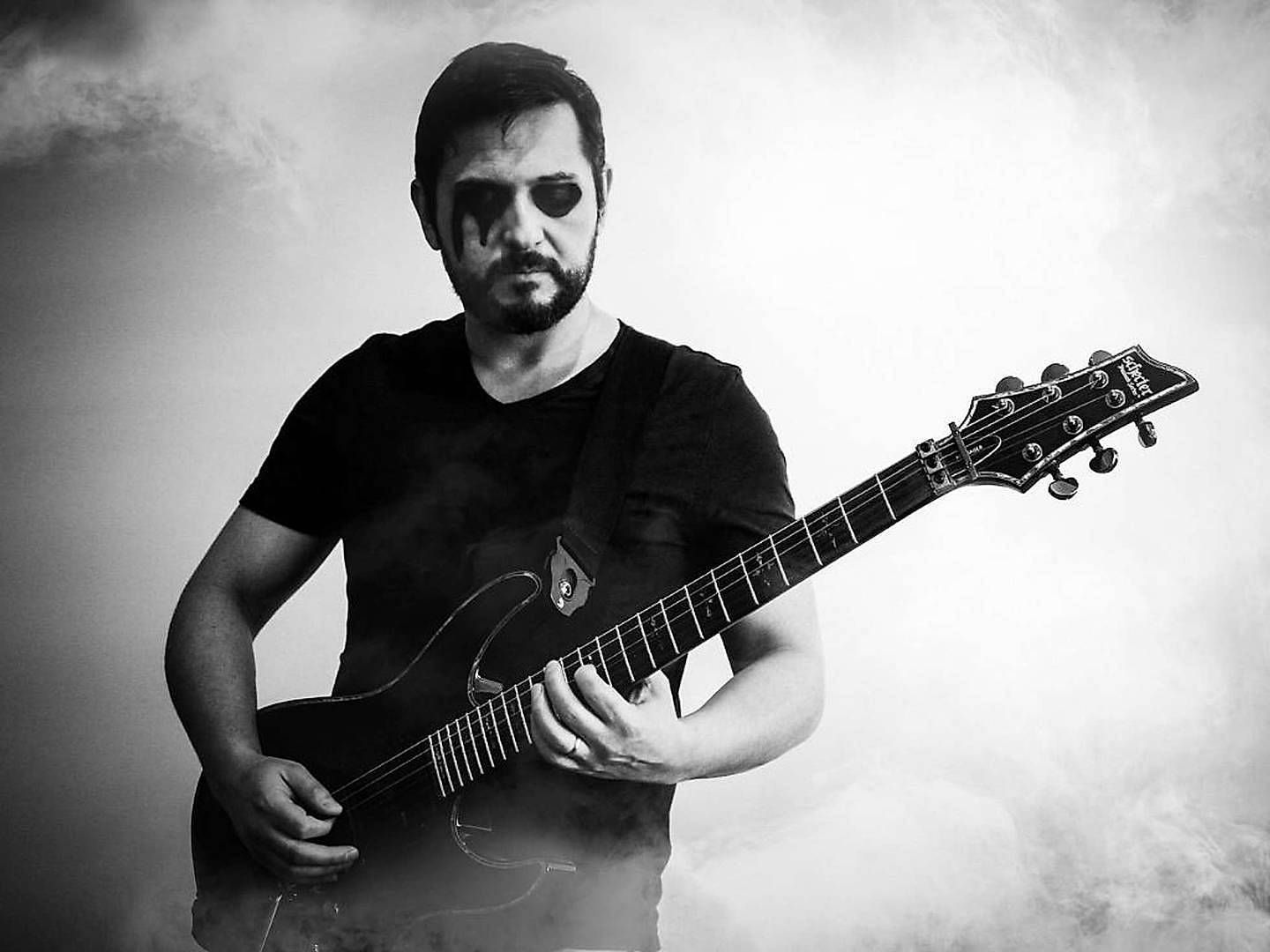 2021-11-20---2021-03-rise-to-the-sky-1-l-jpeg-imagine-f8f8f8_9a9a9a_1440_1080