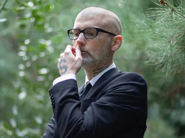 Moby – "Resound NY"