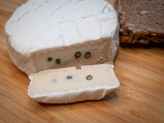 Diese veganen Käsealternativen überzeugen alle Käsefans