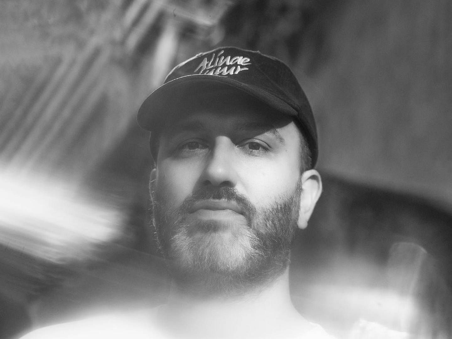 2024-01-05---arms-and-sleepers-what-the-future-brings-jpg-imagine-585858_7b7b7b_1024_768