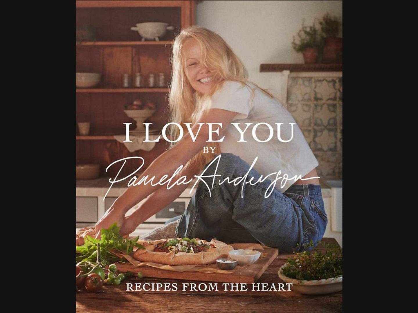 2024-04-08---pamela-anderson-i-love-you-recipes-from-the-heart-soundsvegan-1-jpg-imagine-181818_55443c_1024_768