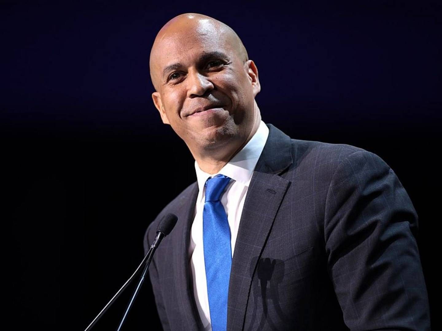 2024-08-08---cory-booker-soundsvegan-com-jpg-imagine-080808_23202c_1024_768