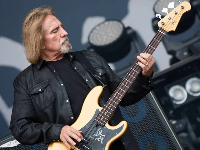 Geezer Butler von Black Sabbath mit Rock Star for Animals Award geehrt