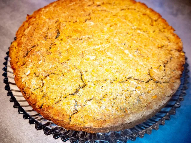 Veganer Möhrenkuchen für Menschen und Hunde