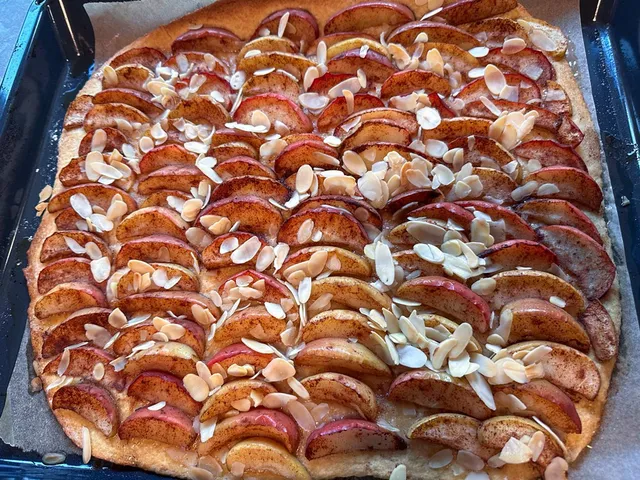 Veganer Blechkuchen ohne Zucker