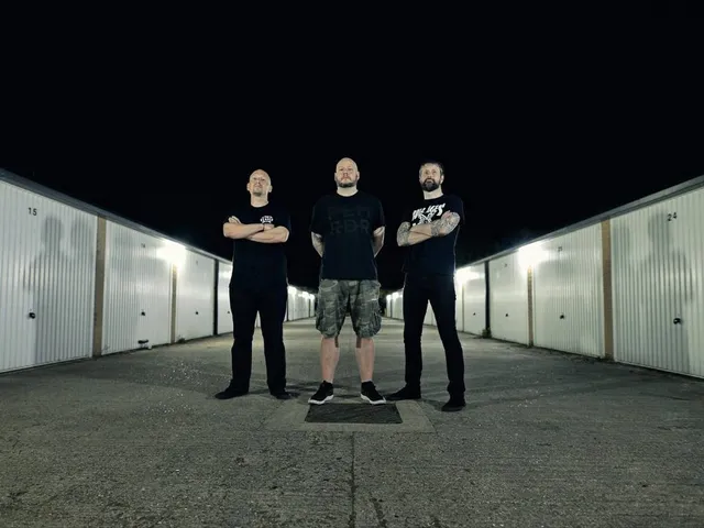 The Grey über "Kodok"