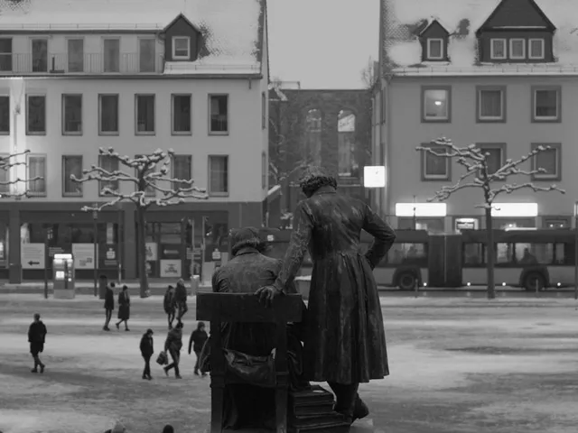 Marktplatz Hanau. Bild/Picture: milk&water_strandfilm