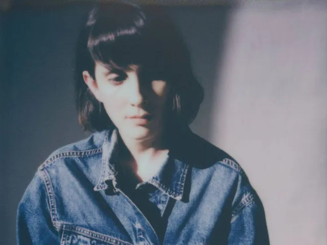 Zoe Polanski – "Loveloops"