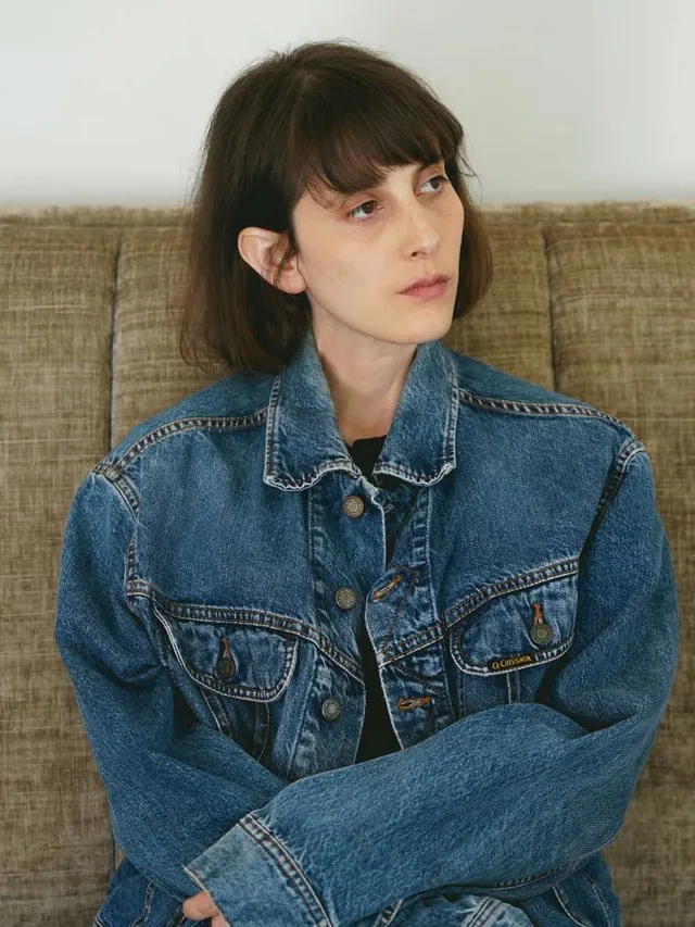 Zoe Polanski – "Loveloops"