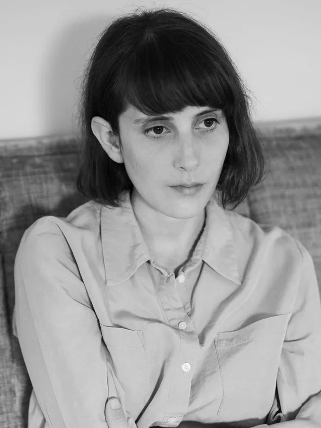 Zoe Polanski – "Loveloops"