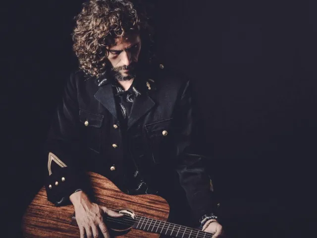 KWOON – "Unplugged from the Moon"