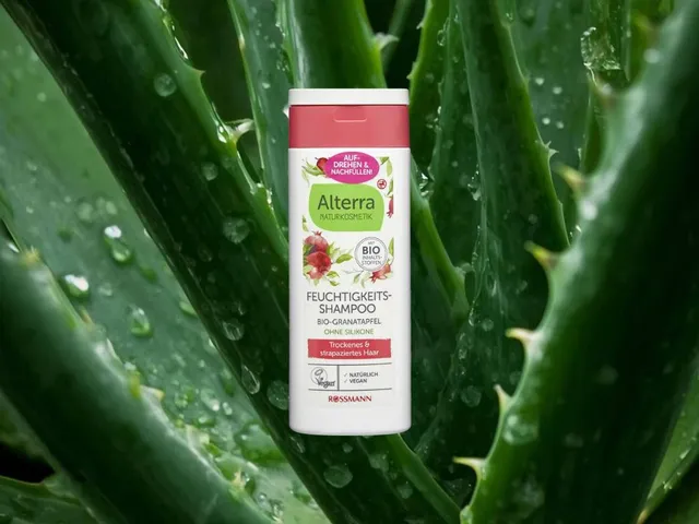 Alterra Feuchtigkeits-Shampoo mit Bio-Aloe Vera & Bio-Granatapfel